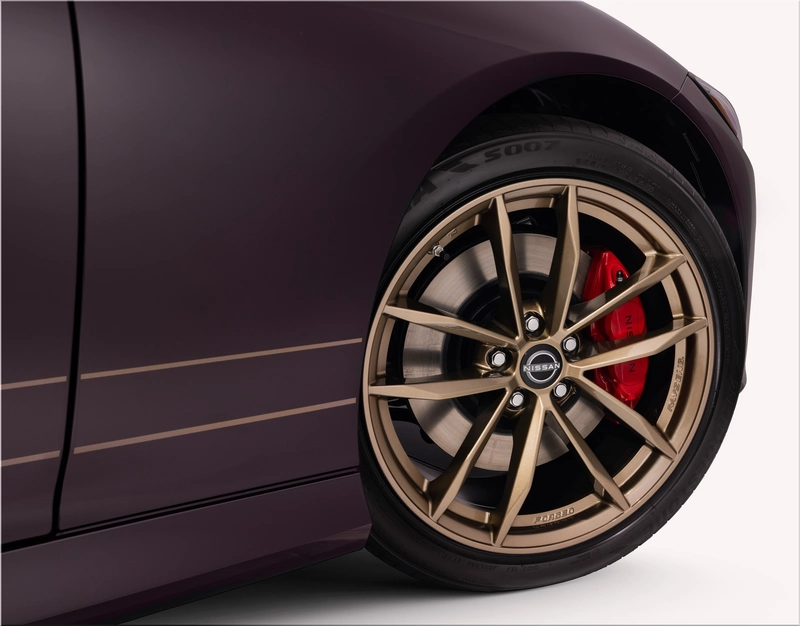 Nissan Z Heritage Edition