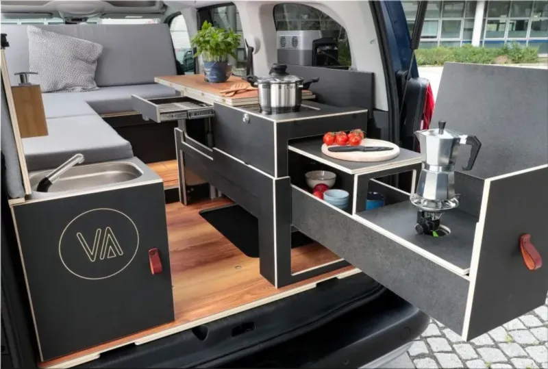 Peugeot e-Rifter camper