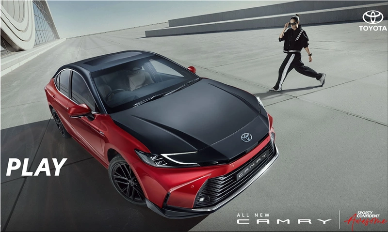 Toyota Camry Hybrid Sprint