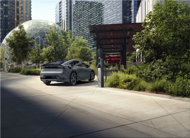 2025 Toyota Prius Plug-in Hybrid