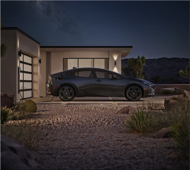 Toyota Prius Plug-in Hybrid Nightshade