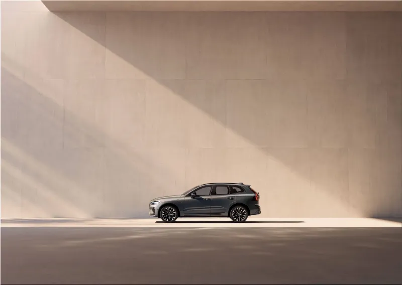 2025 Volvo XC60 SUV