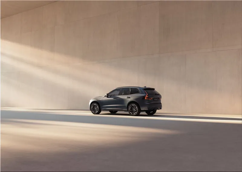 2025 Volvo XC60 SUV