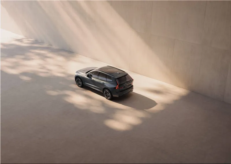 2025 Volvo XC60 SUV