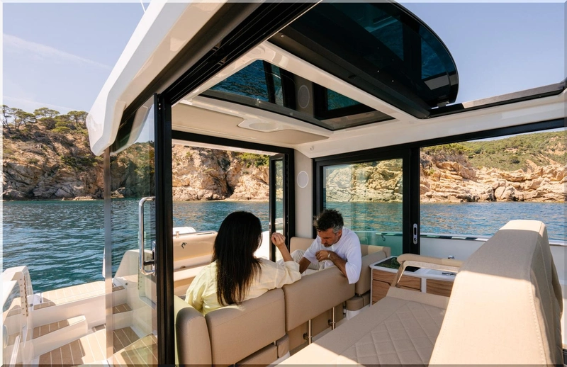 Yamarin Aura Cabin