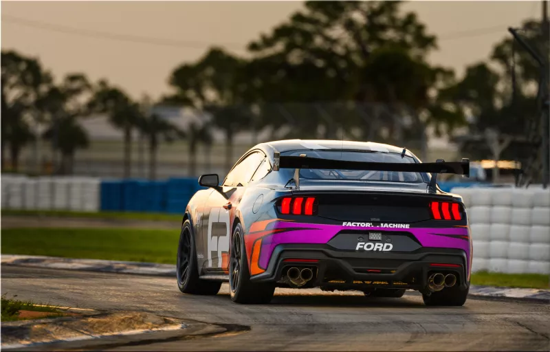Ford Mustang GT4
