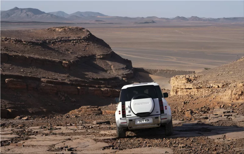 Land Rover Defender 130