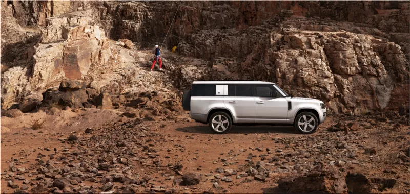 Land Rover Defender 130