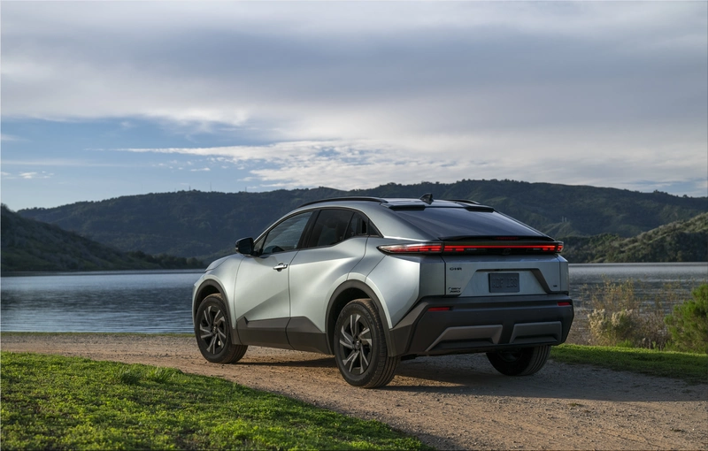 2027 Toyota C-HR AWD