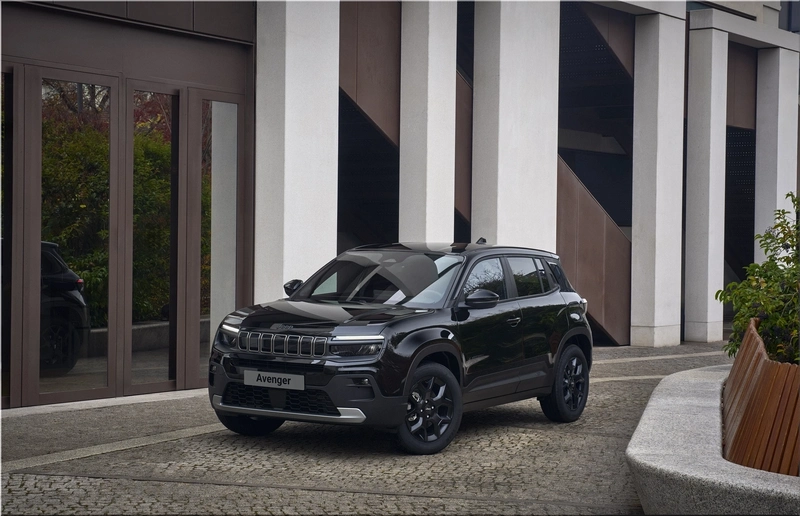 Jeep Avenger Black Edition