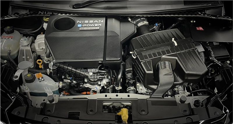 Nissan Aura NISMO RS