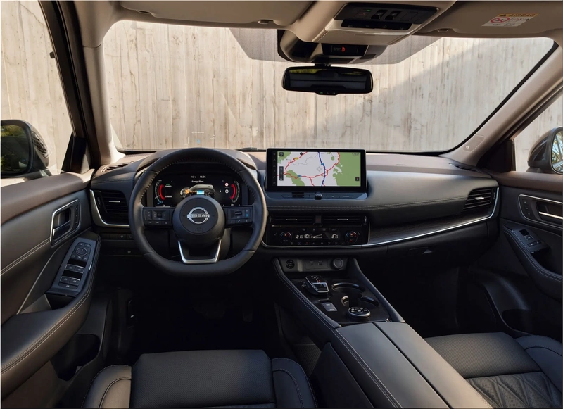 Nissan X-Trail hybrid SUV