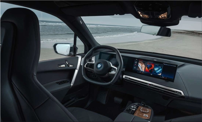 BMW iX