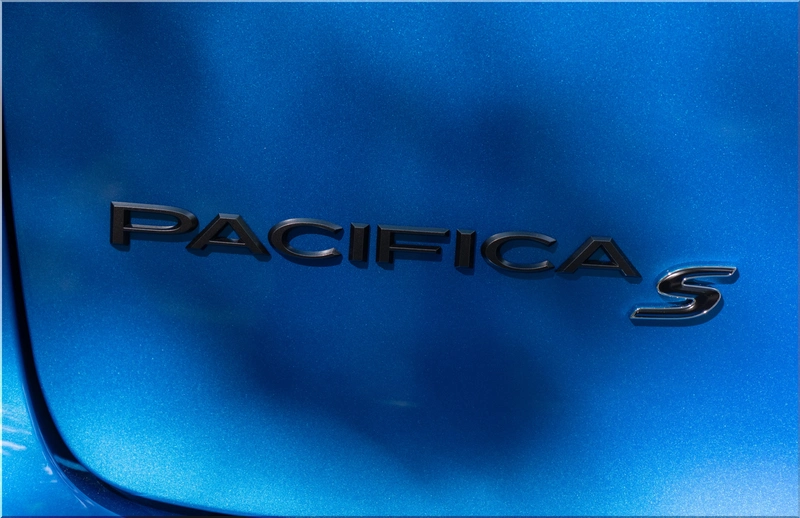 Chrysler Pacifica
