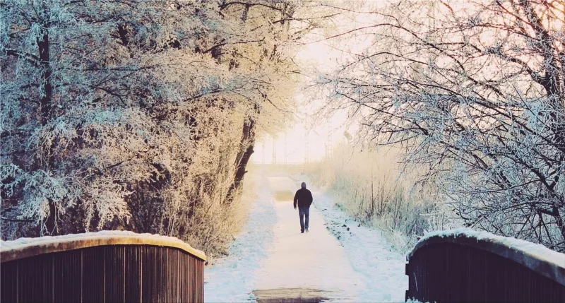 trick against loneliness on cold days