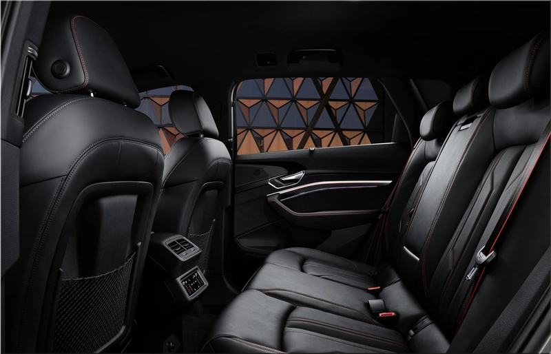 2024 Audi Q8 e-tron