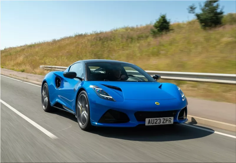 Lotus Emira i4