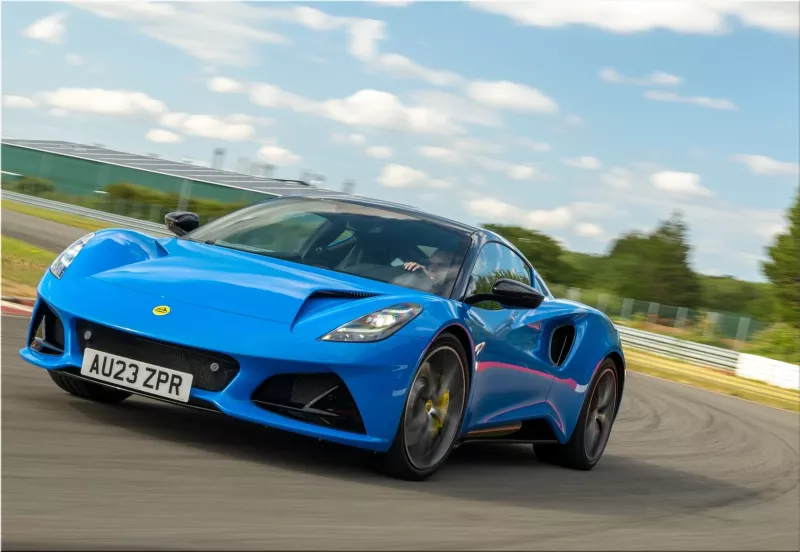 Lotus Emira i4