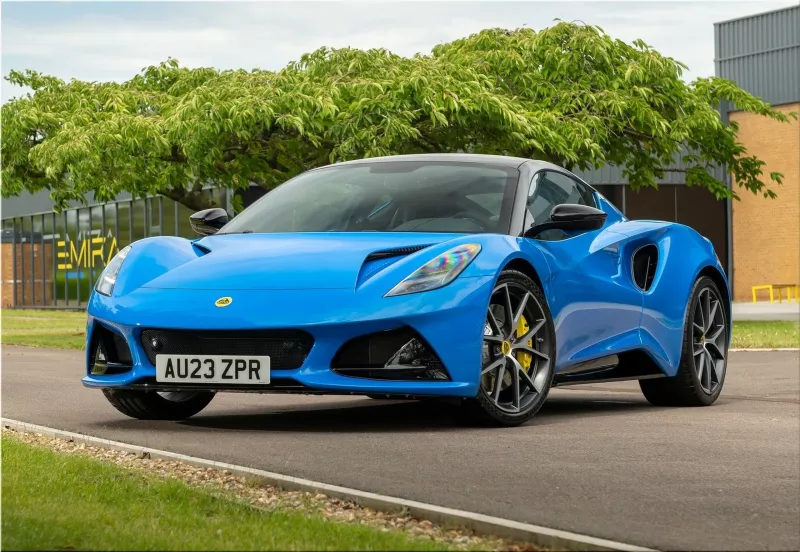 Lotus Emira i4
