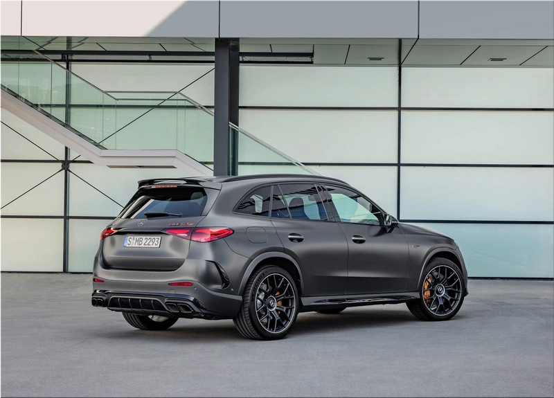 Mercedes-Benz GLC63 S AMG E Performance