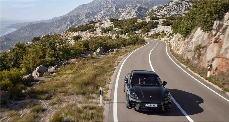 2024 Porsche Panamera