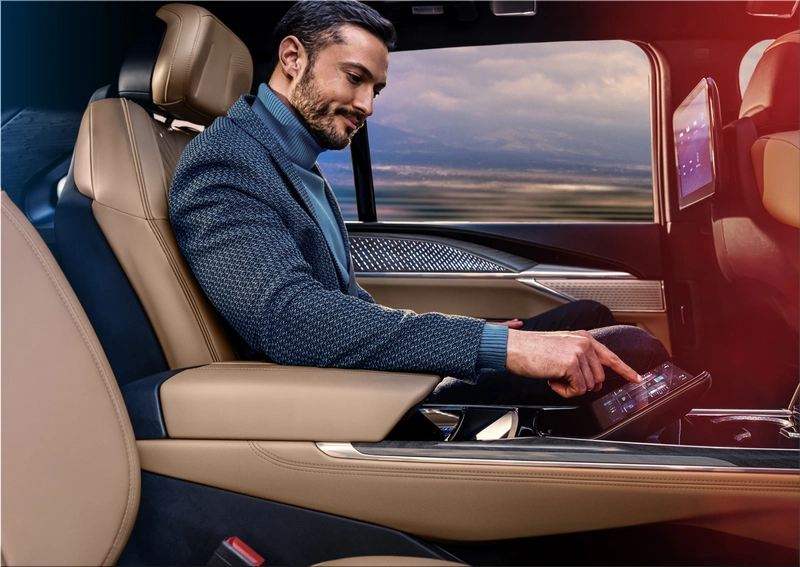 Cadillac Escalade IQ