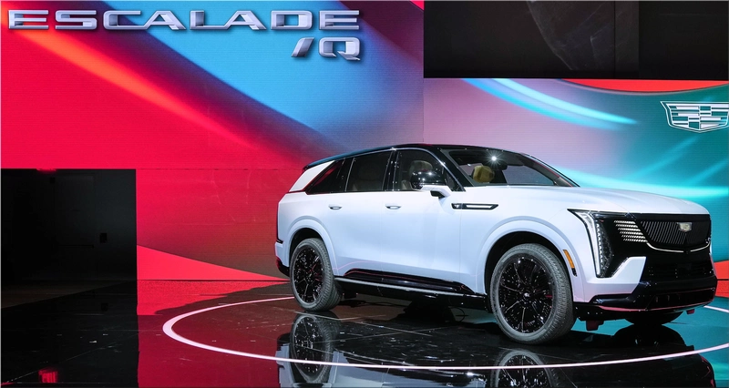 Cadillac Escalade IQ