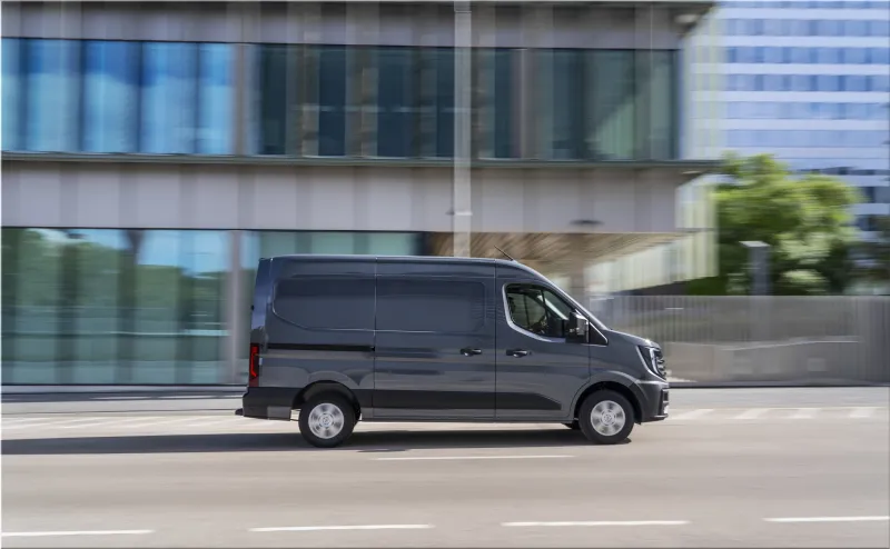 Nissan Interstar van