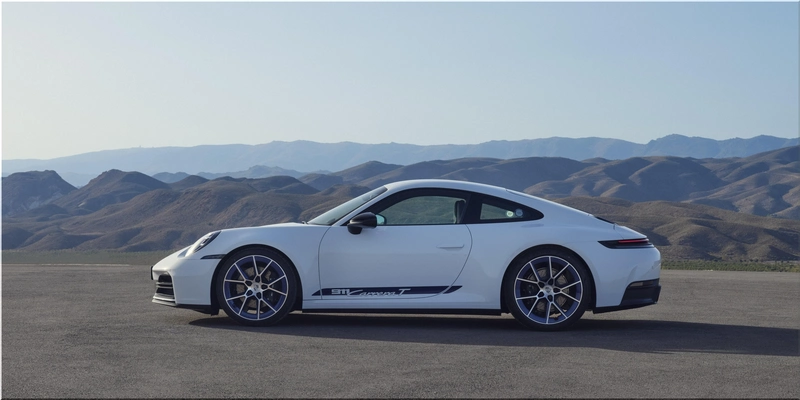 2025 Porsche 911 Carrera T