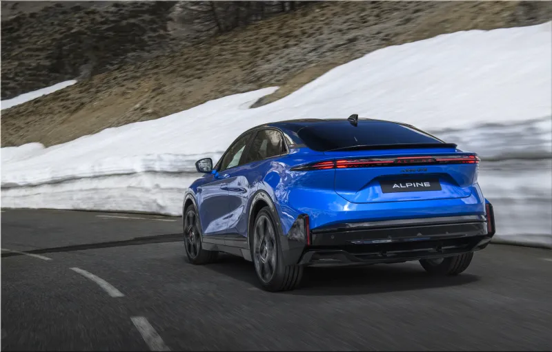 Alpine A390