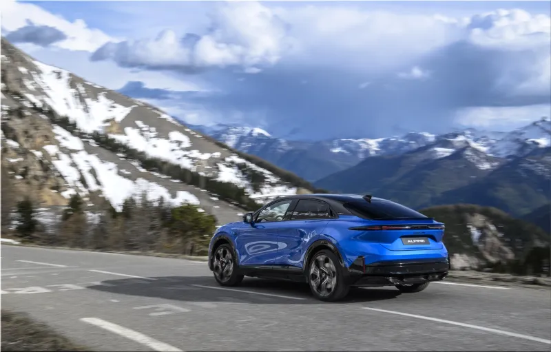 Alpine A390