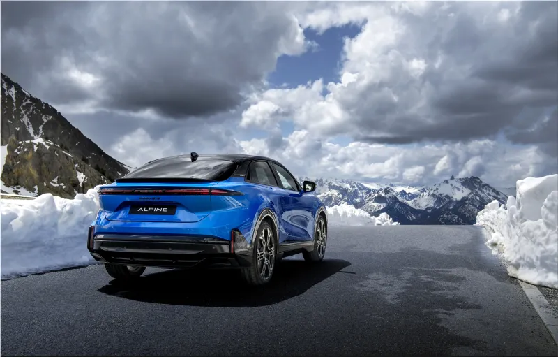 Alpine A390