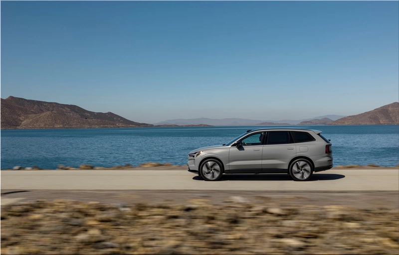2026 Volvo EX90