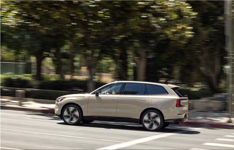 Volvo EX90
