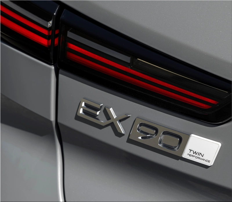 Volvo EX90