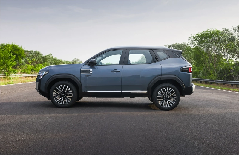 Nissan Tekton