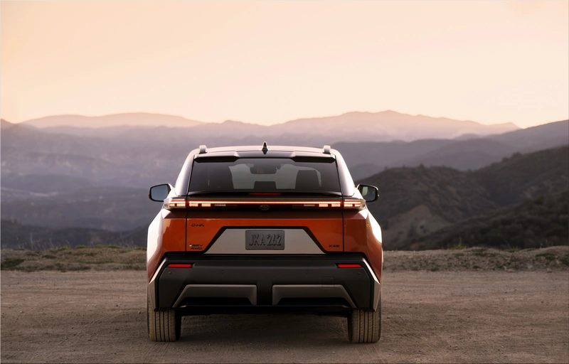 2027 Toyota C-HR AWD