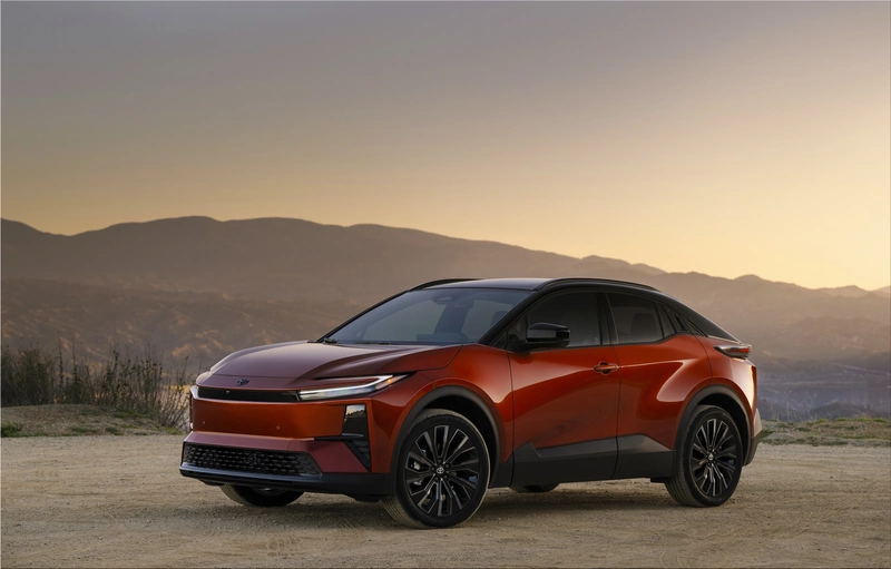 2027 Toyota C-HR AWD
