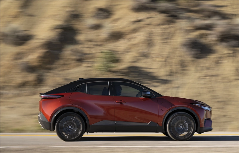 2027 Toyota C-HR AWD