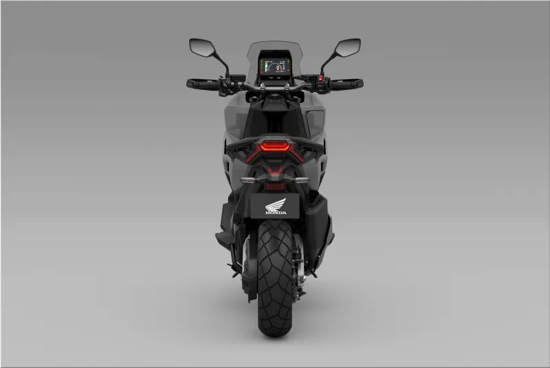 25YM Honda X-ADV Review