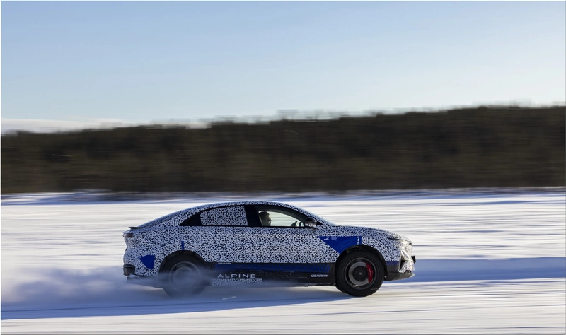 Alpine A390