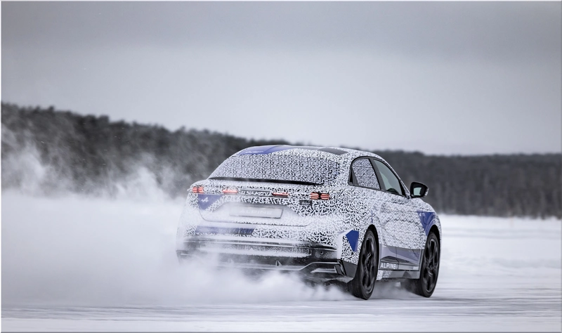 Alpine A390