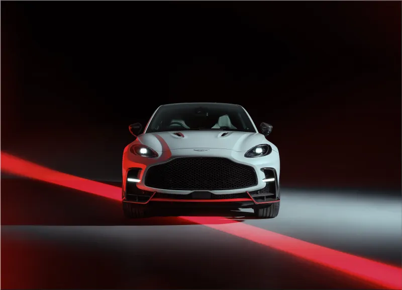 Aston Martin DBX S