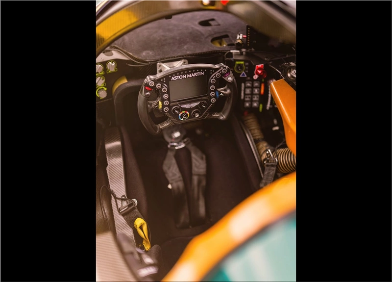 Aston Martin Valkyrie LM