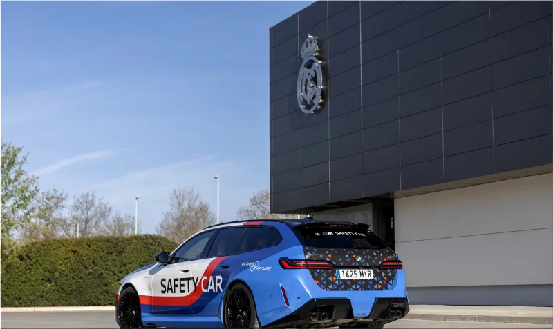 BMW M5 Touring Safety Car