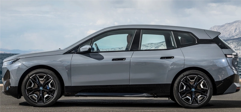 BMW iX