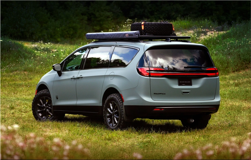 Chrysler Pacifica Grizzly Peak