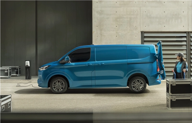 Ford E-Transit Custom