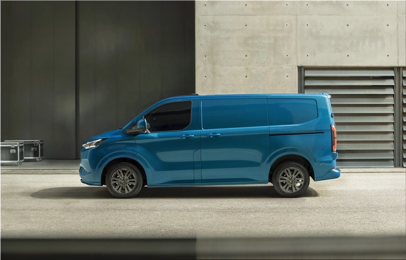 2023 Ford E-Transit Custom