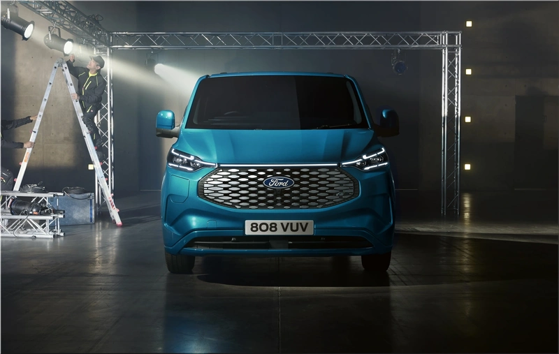 2023 Ford E-Transit Custom